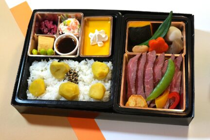 【秋限定!!】自慢のすき焼きと旬のきのこご飯御膳